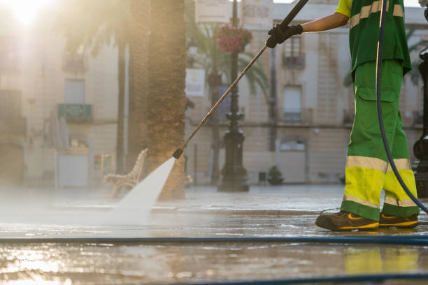 Best Gas Station Cleaning  in Island City, OR